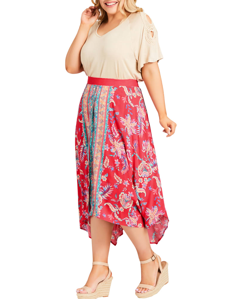 Plus size model wearing  by Avenue | Dia&Co | dia_product_style_image_id:187485